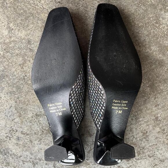 J. Reneé Women's Black and Silver Sling Back Kitten Heel Mules - Picture 8 of 8